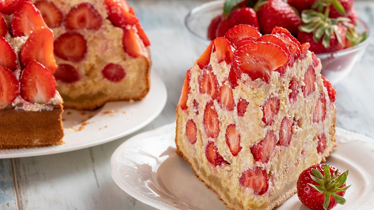 Kopiec kreta z truskawkami. Idealny na lato