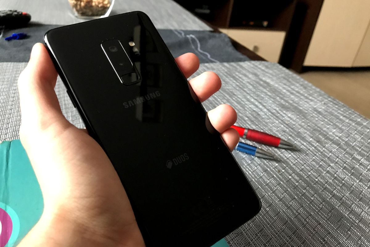 Galaxy S9+ posiada podwójną kamerę.