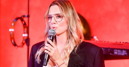 Agnieszka Hyży o tym, co myśli o pobieraniu 500+ przez osoby majętne: "To nie są pieniądze, które biorą się z chmur"  (WIDEO)