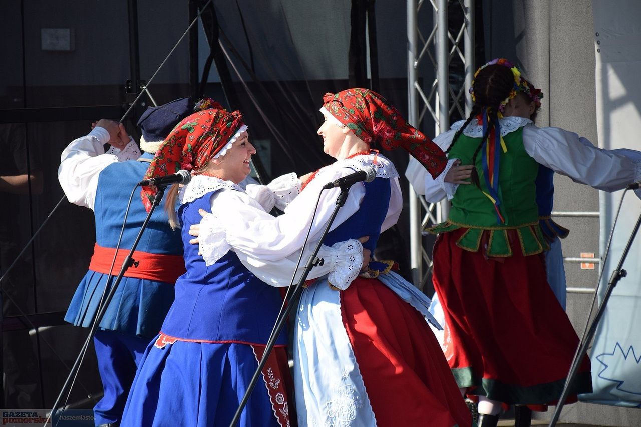 Folklorystyczne lato na Roztoczu. Zwierzyniec gospodarzem Zamojskich Dni Folkloru