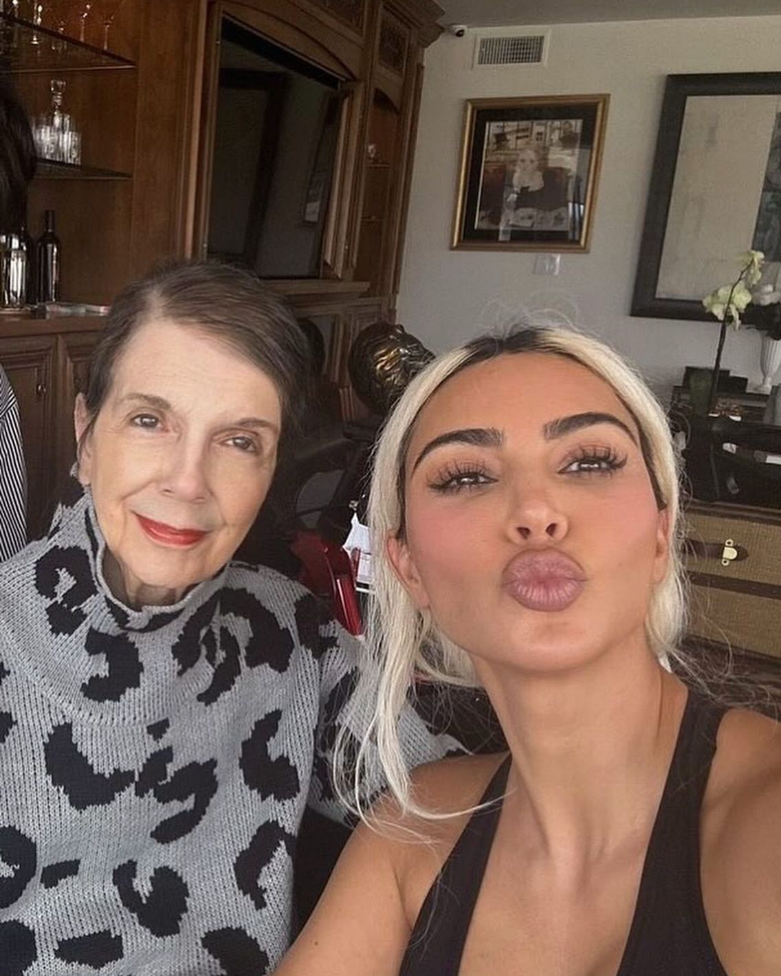 Kim Kardashian i Mary Jo "MJ" Shannon