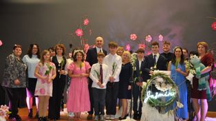 Zawichosta: Dzień Kobiet. Piękny koncert Zespołu Jaśmin z udaną zbiórką. Zdjęcia