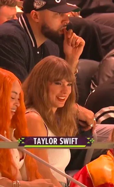 Taylor Swift wybuczana na Super Bowl