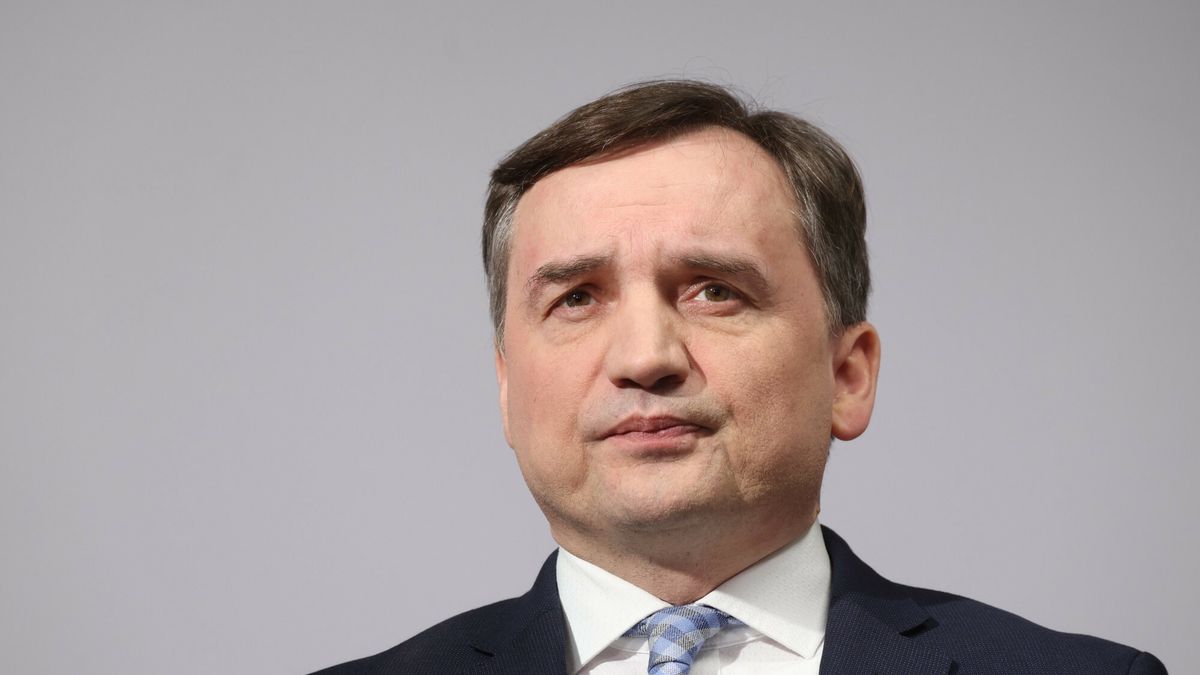 Konferencja nt rozwi?za? dla wi?ziennictwa
31.01.2023 Warszawa Konferencja "Oszczedne i nowoczesne rozwiazania dla wieziennictwa. System Dozoru Elektronicznego" 
fot. Jacek Dominski/REPORTER
n/z: Zbigniew Ziobro
Jacek Dominski/REPORTER