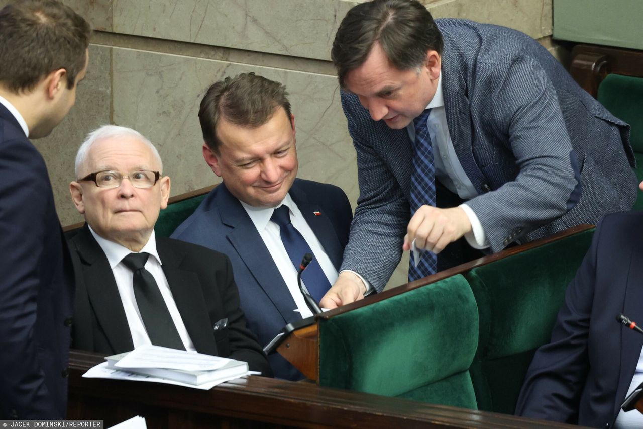 Prezes ma problem. Próbuje pomieścić wszystkich na listach