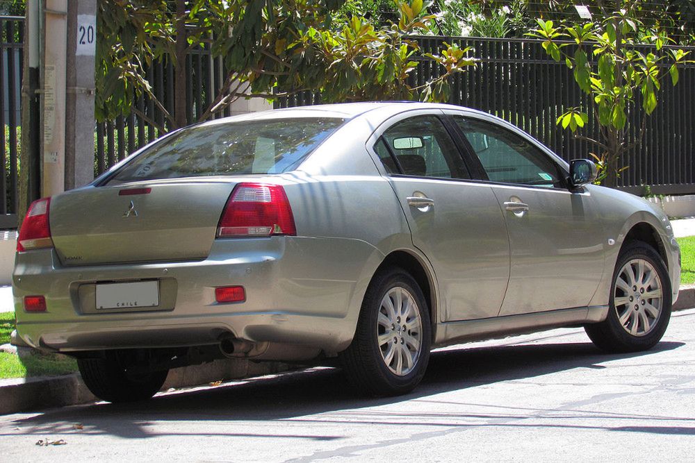 Mitsubishi Galant 2