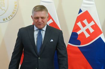 Fico krytykuje Europę. "Jeśli ma zginąć, to niech ginie"