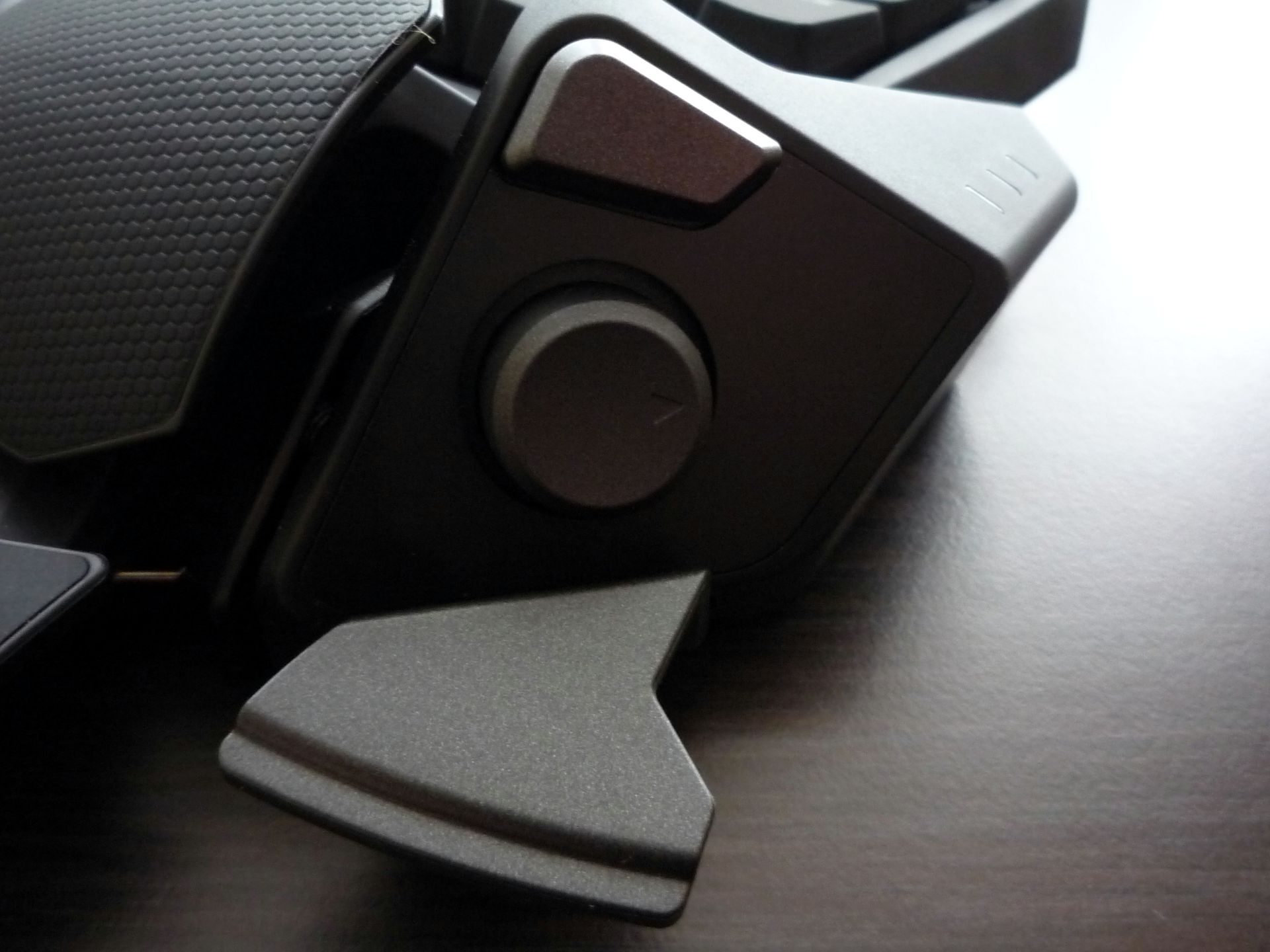 Razer Orbweaver – wszystko pod kontrolą [test] 3