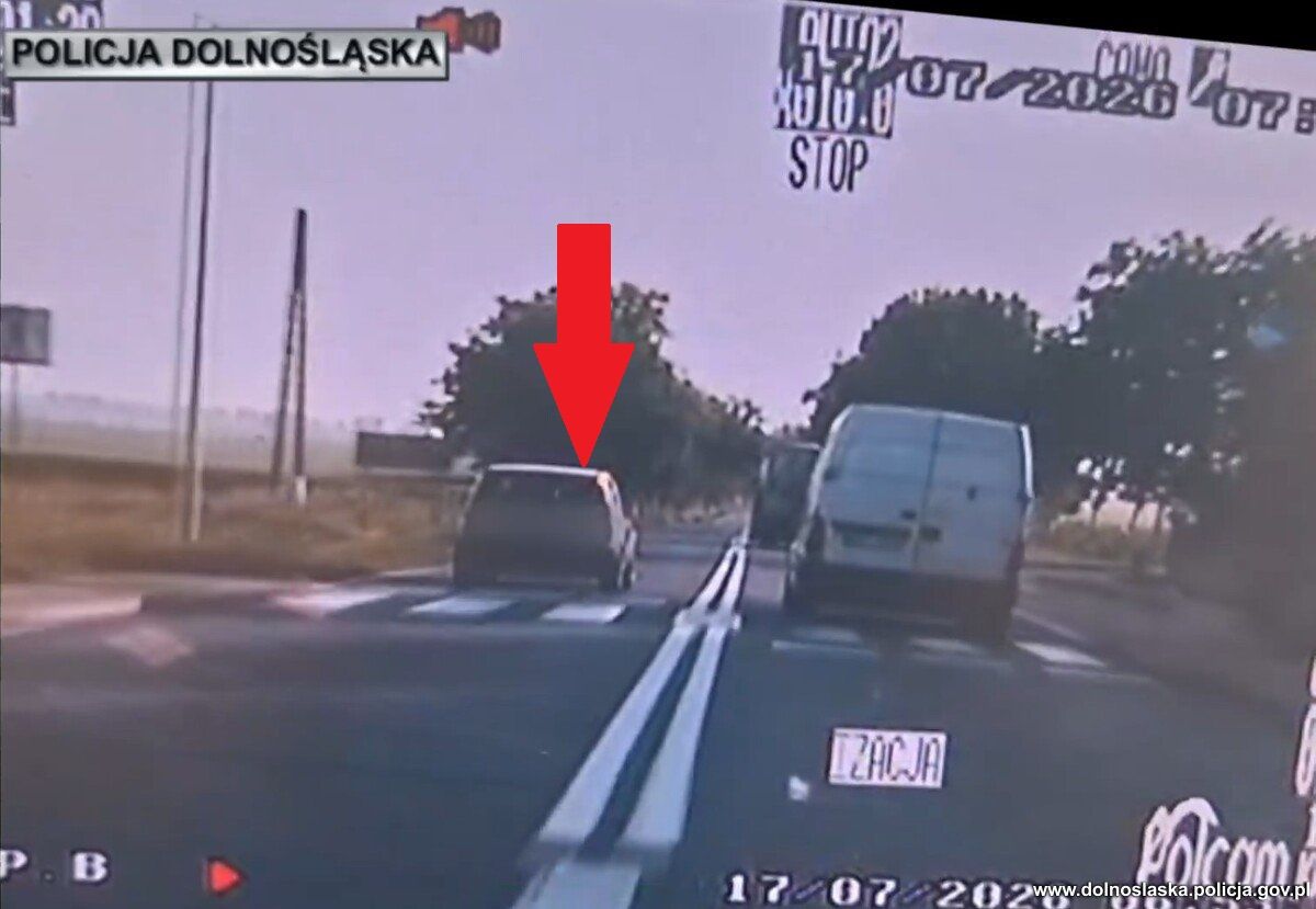25 punktów i 2,5 tys. zł. Tyle kosztowała ją chwila brawury. Jest nagranie