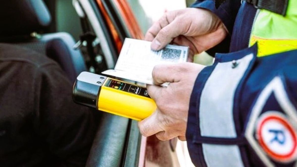 Pijana ciotka zabrała dzieci do kina