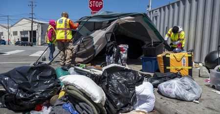San Francisco "czyści" miasto z bezdomnych przed wyborami. Nie przebiera w metodach