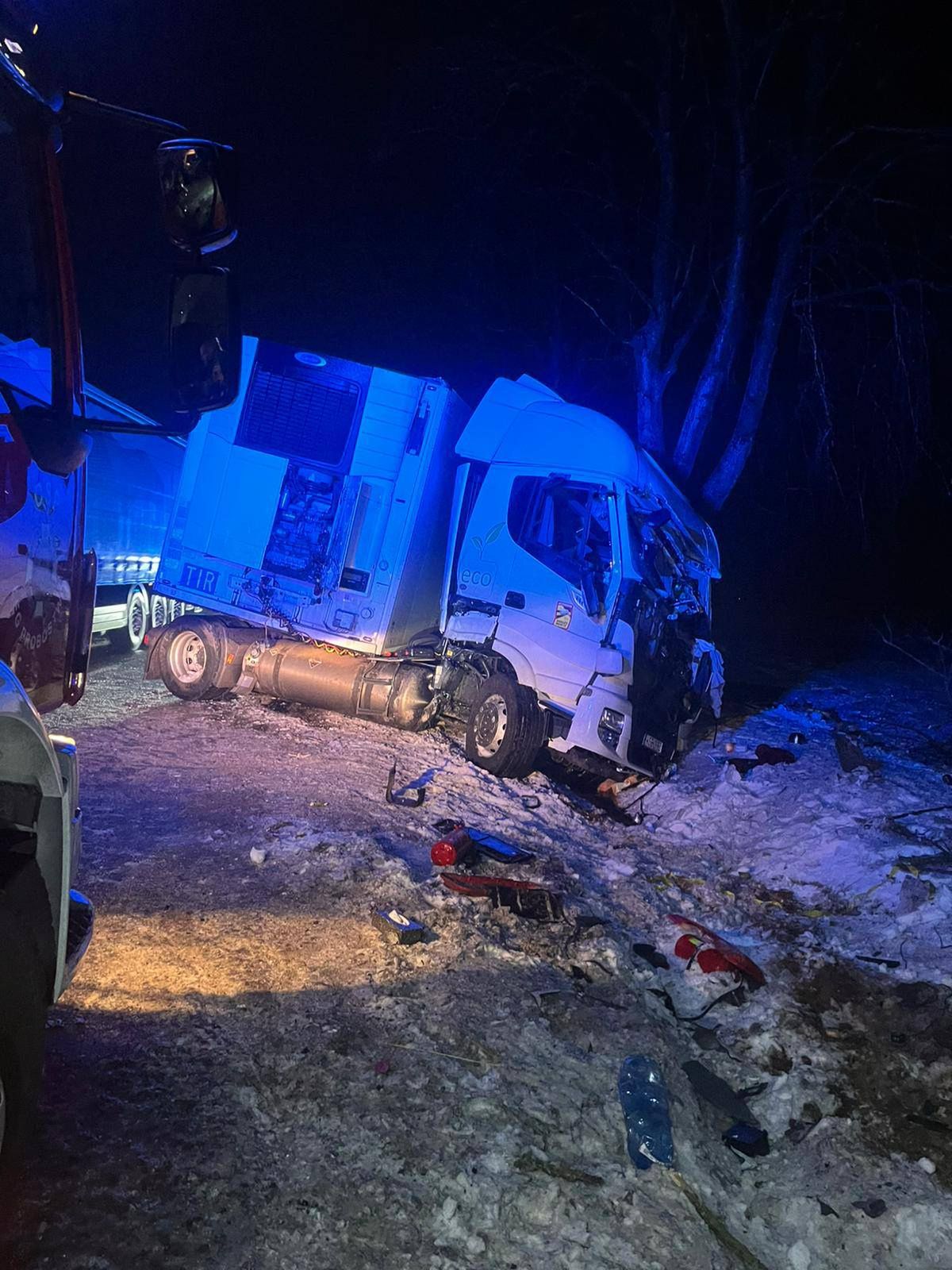 Ciężarówka w rowie