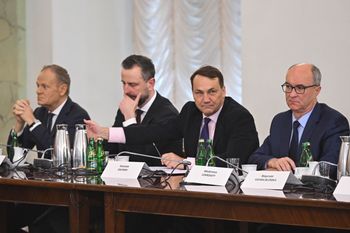 Nawrocki zakończył przemówienie. Nikt nie mógł zareagować