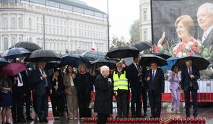 Krzyki i oskarżenia w trakcie miesięcznicy. Jest reakcja rządzących