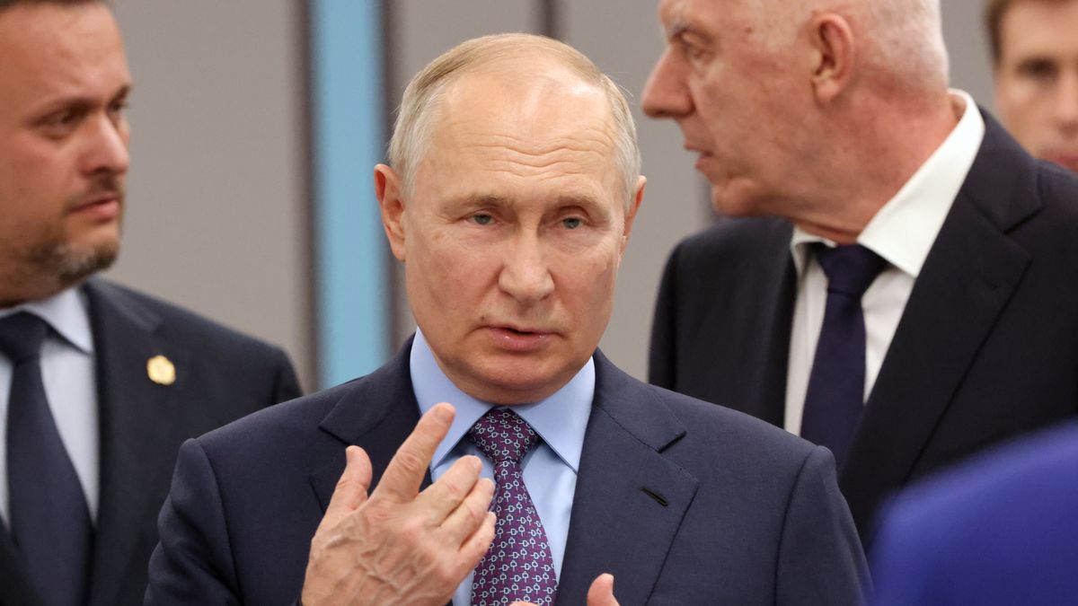 Kierowana przez Władimira Putina Rosja chce na dobre odciąć ludzi od Facebooka. Zapowiada blokadę serwisów VPN