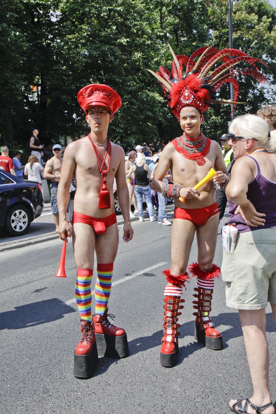 Uczestnicy Euro Pride, zorganizowanej w Warszawie w 2010 roku