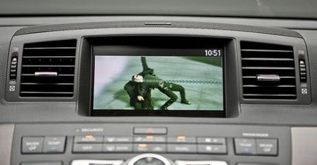 System DVD Studio Surround w nowym Infiniti M35