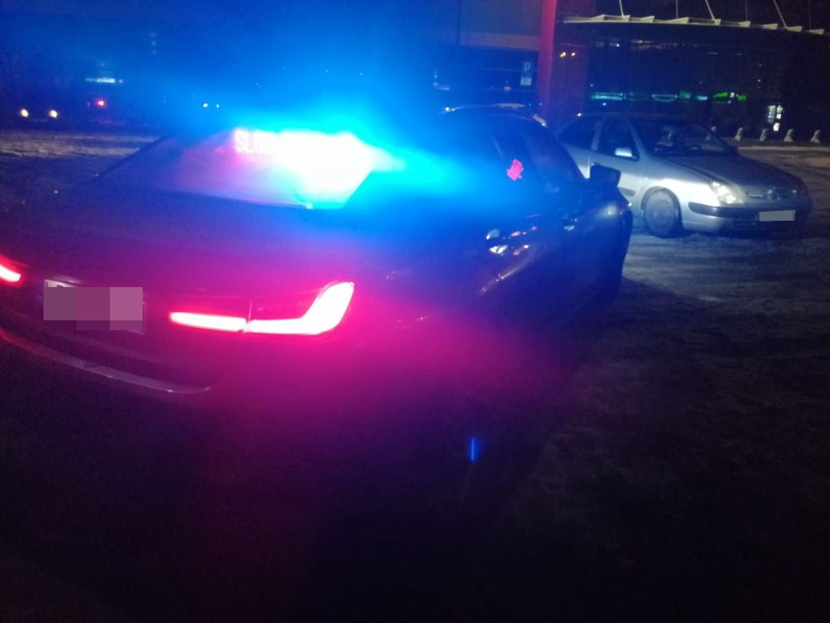 Kolejny skandal w policji. Pijany funkcjonariusz za kierownicą