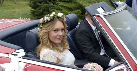 Karolak chciał ją za żonę. Pokazała, za kogo wyszła w Watykanie