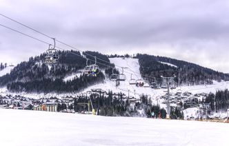 Polacy wzgardzili 500+ na wakacje? Nie wydali 1,5 mld zł