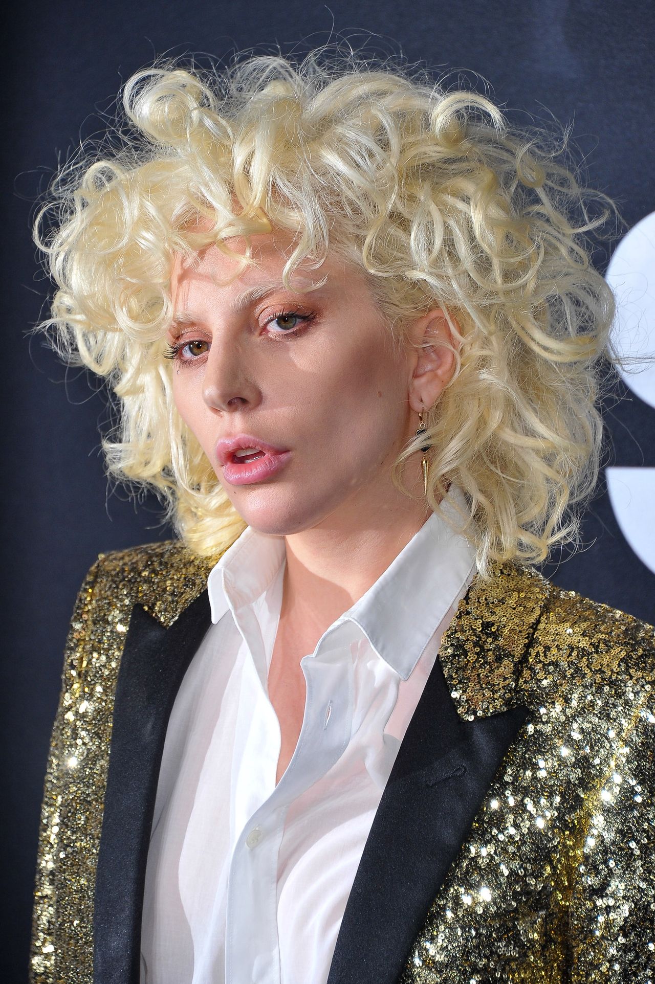 Lady Gaga na pokazie Saint Laurent w 2016 roku