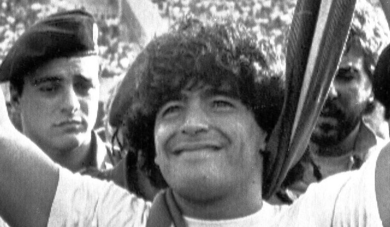 Ujawniono sytuację z Salmą Hayek. Diego Maradona prowadził szalone życie