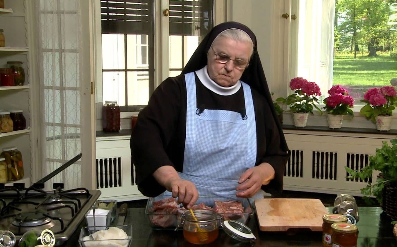 Siostra Aniela gotuje od 60 lat