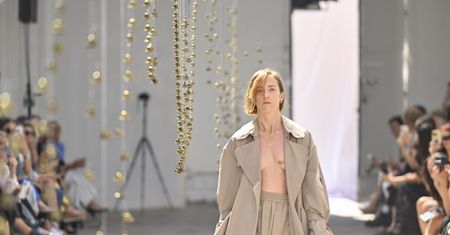 Lara Gessler spaliła się ze wstydu? Widownia patrzyła tylko na nią! Taka wpadka na pokazie mody