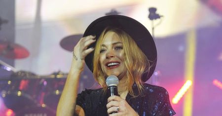 Lindsay Lohan PRZECHODZI NA ISLAM?! "Nie skończyłam czytać Koranu, jest za długi"