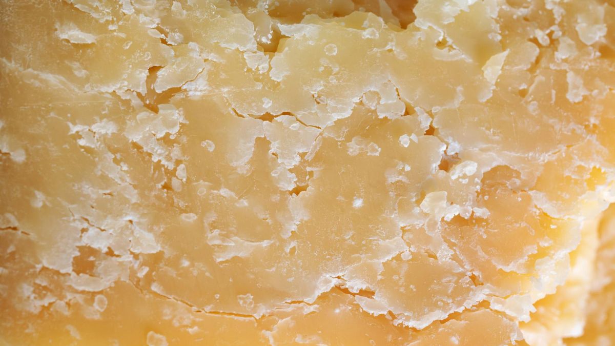 Wosk spożywczy to dodatek, który często trafia na nasze talerze niezauważony