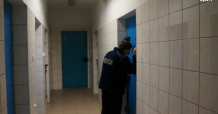 Śląskie. Miał za nic wyrok sądu. Domowy oprawca w Będzinie znów zaatakował brata i policjantów