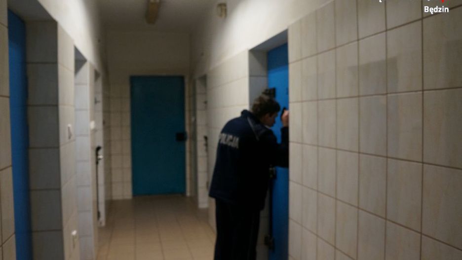 Śląskie. Najbliższe trzy miesiące spędzi w areszcie 30-letni sprawca napadu na policjantów w Będzinie.