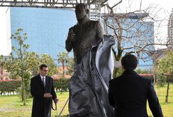 W Batumi uroczyście odsłonięto pomnik prezydenta Lecha Kaczyńskiego