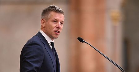 Głos wyborczy dla 16-latków? Magyar chce rewolucji na Węgrzech