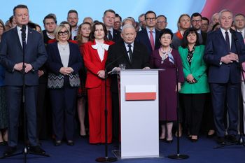 Kaczyński z apelem do Polaków o pieniądze. "Mamy poważne trudności"