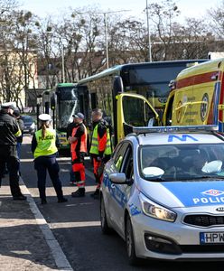 Zderzenie dwóch autobusów. 13 osób w szpitalu, w tym dzieci