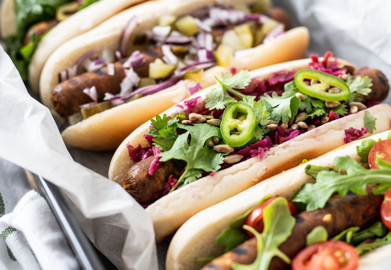 4 lipca - światowy dzień hot doga. jak przygotować pyszną bułkę z parówką w wersji wege?
