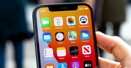 Masz iPhone’a? Jak najszybciej zainstaluj iOS 17.5.1. Aktualizacja usuwa krytyczny błąd