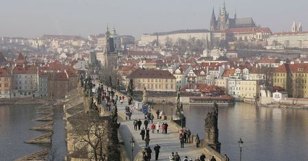 Gdzie na wakacje? Co z wakacjami? Wiceminister mówi o możliwych kierunkach wczasów