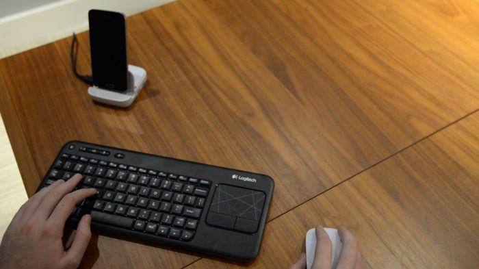 Andromium zamienia smartfona w komputer: oto gadżet, którego powinien bać się Amazon, Google i Apple. Teoretycznie 4