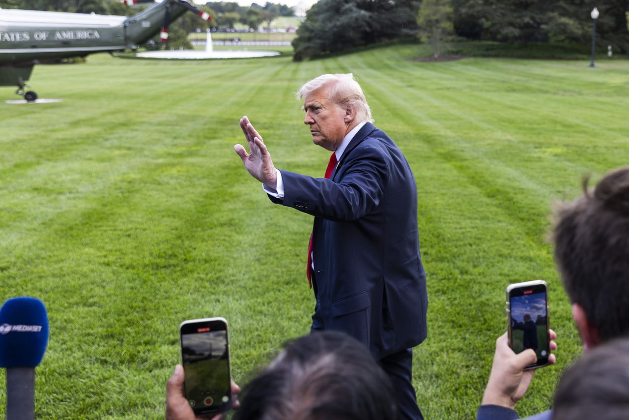 Trump stawia NATO pod ścianą. "Cyniczne zagranie"
