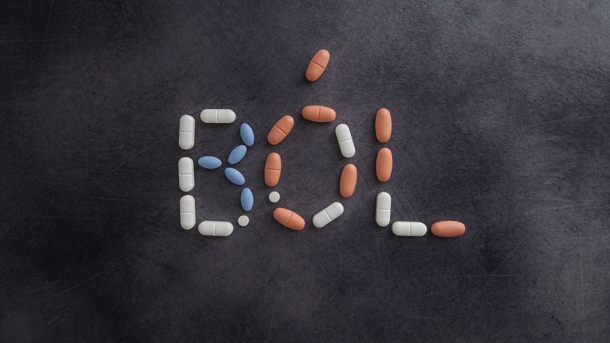 Ból chroniczny utrzymuje się przez minimum trzy miesiące.