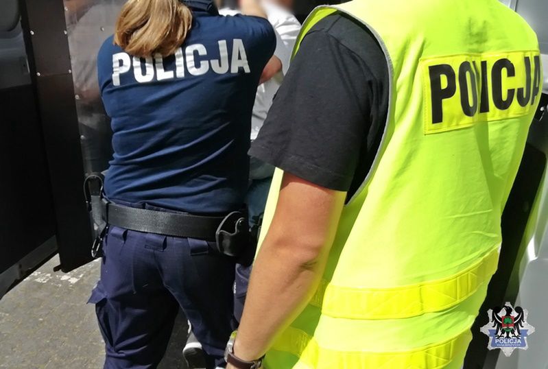 Jaworzyna Śląska. Pobili policjantów. "Przecież to są tacy fajni ludzie"