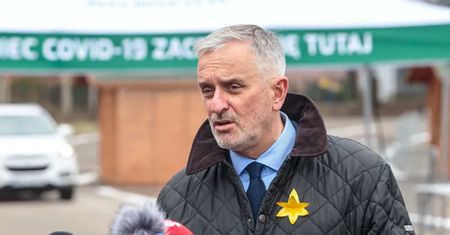 Prezydent Wałbrzycha ma policyjną ochronę. "Nastąpił zmasowany atak"