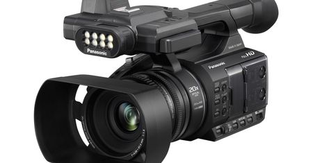 Lekka kamera Panasonic AG-AC30 - dla półprofesjonalnych operatorów filmowych