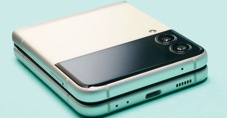 Składane samsungi po raz czwarty. Galaxy Z Fold 4 i Z Flip 4 na zdjęciach