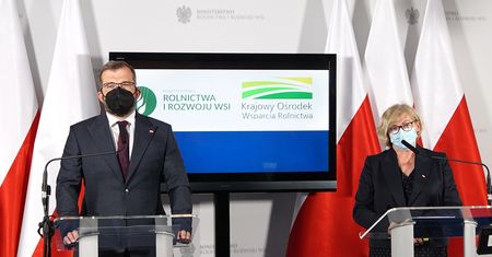 Chcesz kupić ziemię? Polska ma nowy system. Czasami jeszcze szwankuje