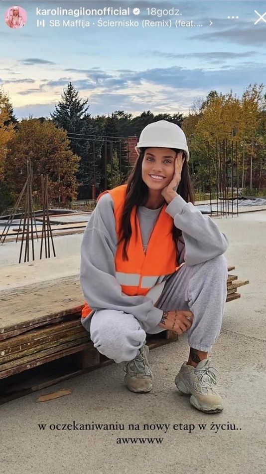Karolina Gilon jako pracownik budowlany