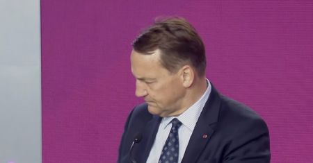 Występ Sikorskiego we Wrocławiu. Nagle zadzwonił telefon