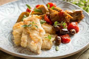 Francuzi tak podają dorsza. Za wyjątkowy smak odpowiadają 3 dodatki